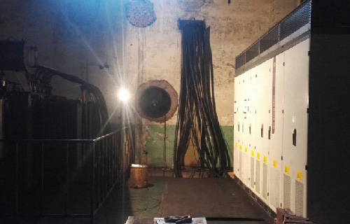 888集团官网正版工程型变频器成功应用于大功率橡胶密炼机