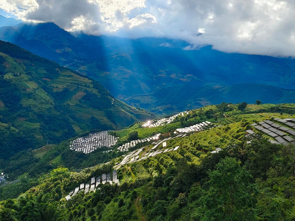 怒江25MW组串式光伏项目